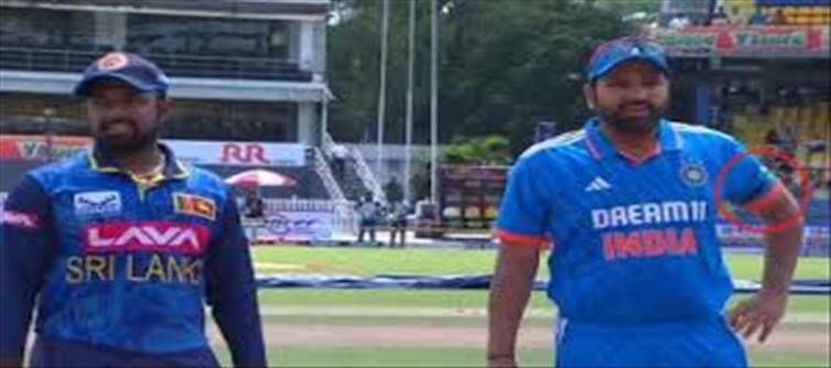 IND vs SL: Indian players wearing black armbands..!?
