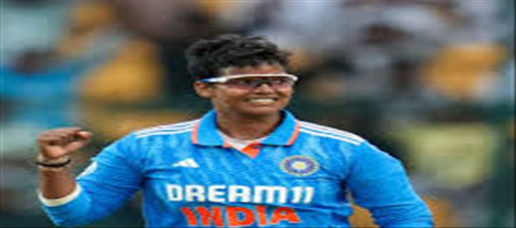 Indian all-rounder Deepti Sharma sets a world record..!!