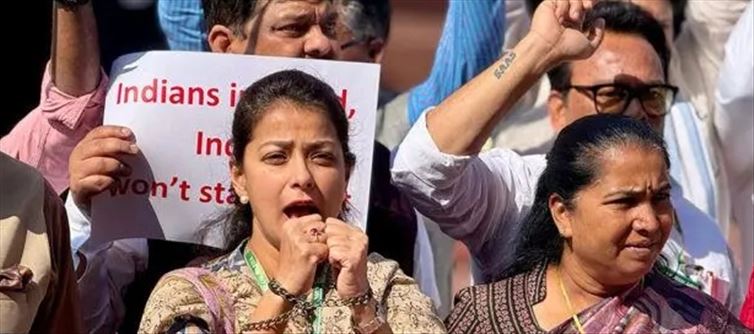 Indian Women Treated Cruelly During US Deportation