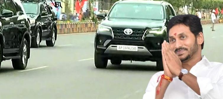 జగన్ పై విషం కక్కుతున్న కూటమి అనుకూల మీడియా.. మరీ ఇంత దారుణంగా ఉన్నారేంటి?