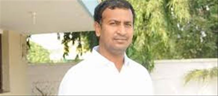 బ్రేకింగ్ : జమ్మలమడుగు ఎమ్మెల్యే సుధీర్ రెడ్డి కారుకు ప్రమాదం....?