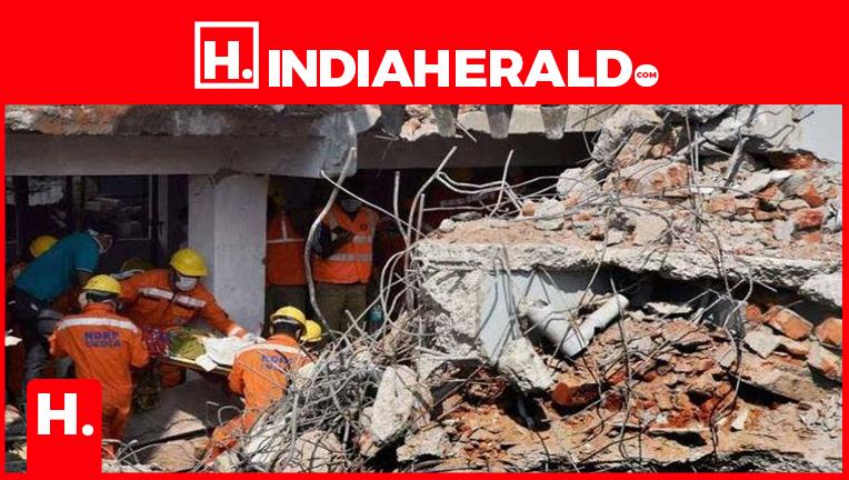 Maharashtra: 3-storey building collapses in Navi Mumbai s S