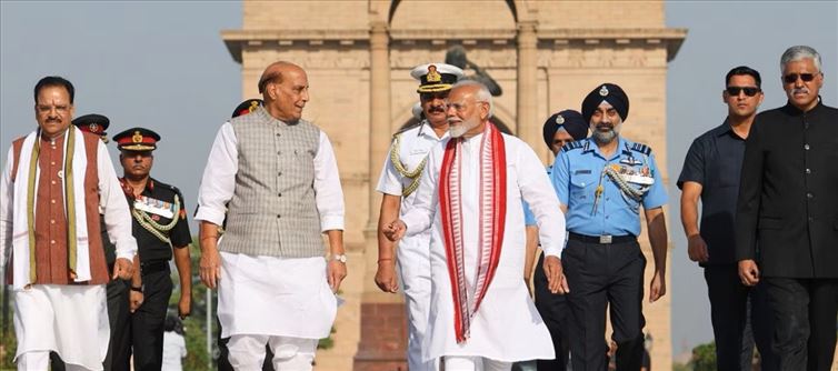 Modi Oath - List of leaders who will likely be sworn in as ministers