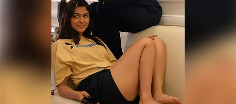 Mrunal Thakur - "I Have Thick Thighs and I Own Them..."