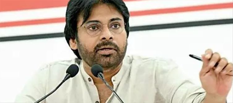 Pawan Kalyan Confusing Cadre and Voters