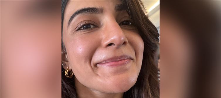 Pic Talk - Samantha No Make-Up Selfie