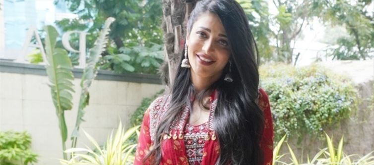 Shruti Haasan graces in Red Ethnic Look at Launch of NBK107