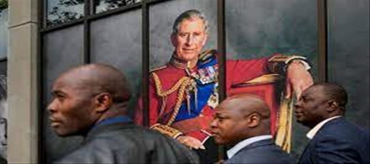 Social media ablaze with conspiracy theories about Royal family..?