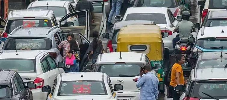 Telangana Hyderabad - Aramgarh-Zoo Park Flyover work delays cause Traffic Nightmare
