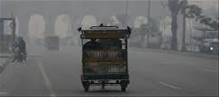AQI in Anand Vihar area dips into ‘Severe’ category as per Central Pollution Control Board (CPCB)
