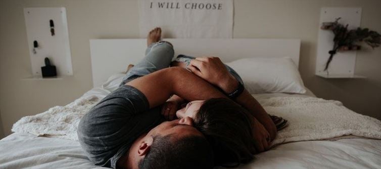 What happens if Unmarried Couples are Caught in OYO now?