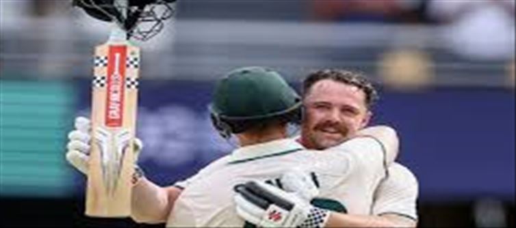Why did Australia continue to play without declaring?