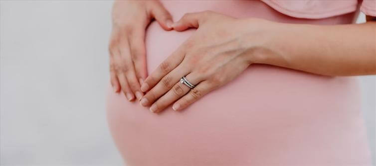 15-yr-old girl becomes pregnant after oral Séx - Doctors Spill Shocking Truth