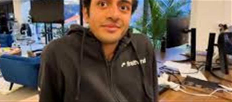 Indian Techie Moonlights At 10 Startups, Goes Viral For It.