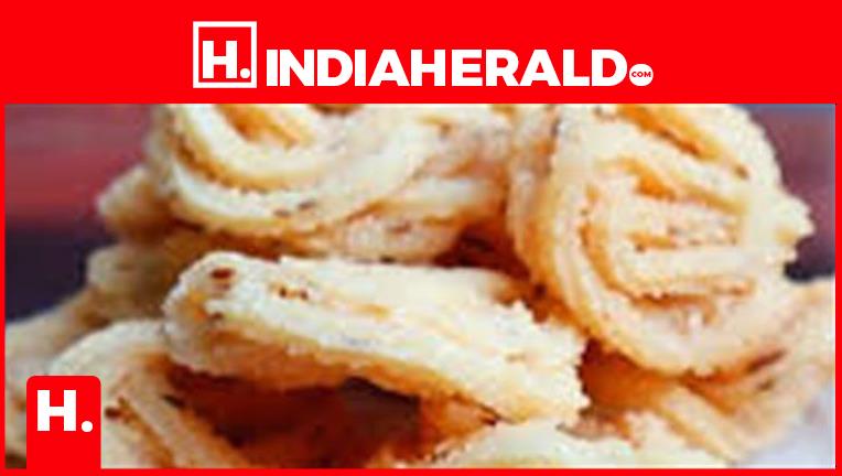Mullu Murukku (Spiky Spiral Snack) recipe with tips and health benefits