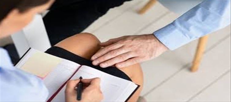 హైదరాబాద్ లో కీచక టీచర్..భయం తో బడి మానేసిన విద్యార్థినులు..!