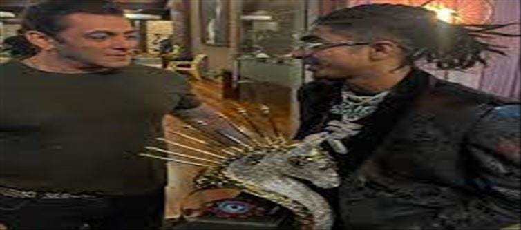 Famous rapper became Qawwali singer, owns expensive things