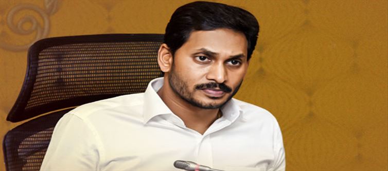 రెడ్డి మాత్రమే కాదు ఆ కులం ఓట్లు కూడా వైసీపీకే.. వాళ్లే జగన్ ను సీఎం చేస్తారా?
