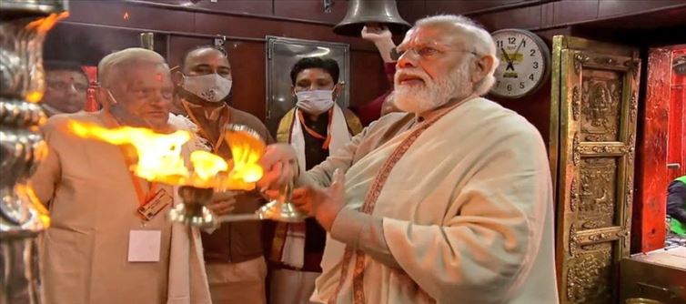 కాంగ్రెస్లో మోదీ డాక్యుమెంటరీ భూకంపం?