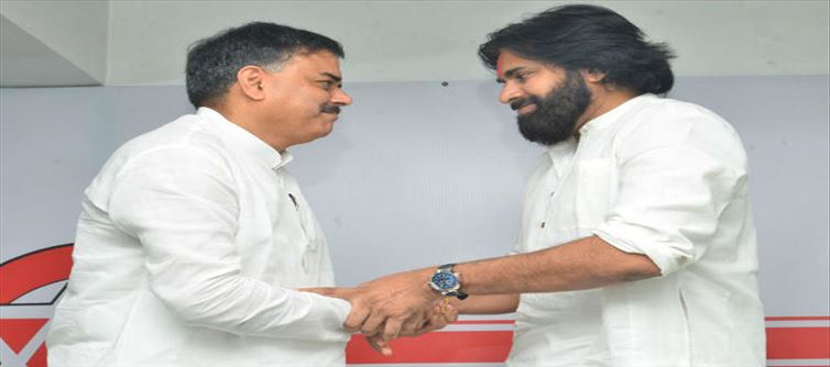 రాజ్యాధికారం.. ఆ మాటే మరిచిన పవన్?
