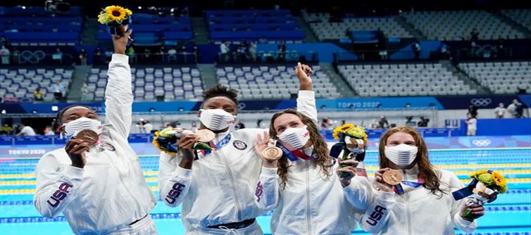 Team USA's face mask caught the netizens' attention.