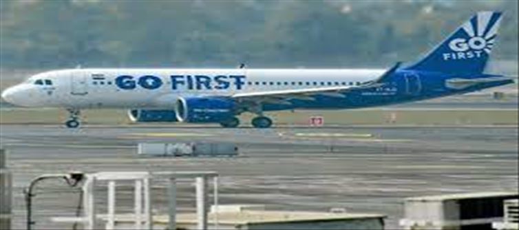 The plane made an emergency landing as its windshield cracked...