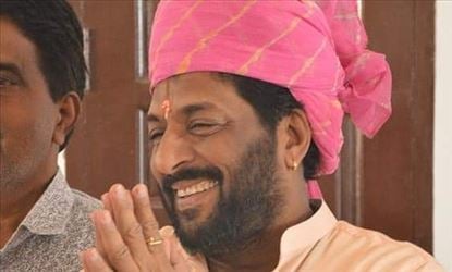 ধর্ষণের অভিযোগে জেল খাটা গোপাল কান্ডা ‘য় এখন হরিয়ানায় বিজেপি সরকার গঠনের ‘ কান্ডারি ‘ দলের মধ্যেই তৈরি হয়েছে বির্তক , মোদী-শাহকে সমালোচনায় বিদ্ধ করছে বিরোধীরা