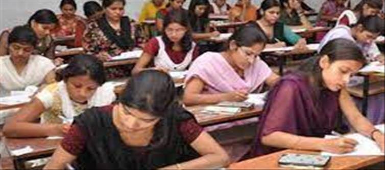 తెలంగాణలో టెన్షన్ పడుతున్న విద్యార్థులు..!!