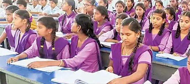 AP: ఫౌండేషన్‌ విద్యకు అత్యంత ప్రాధాన్యత!