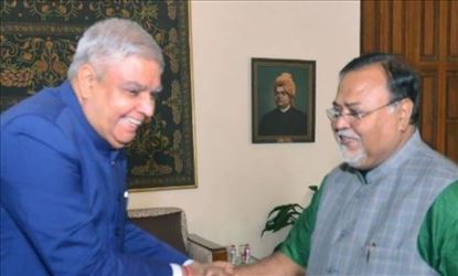 রাজ্যপালের সঙ্গে রাজভবনে বৈঠক করলেন শিক্ষামন্ত্রী পার্থ চ্যাটার্জি