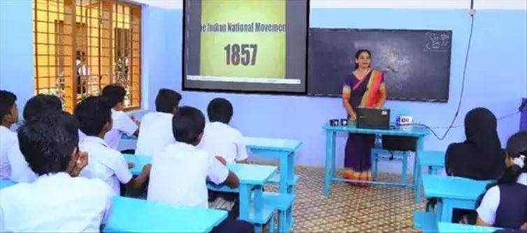 കെട്ടിടം പൊളിക്കുന്നതിനിടെ കണ്ടെത്തിയത് പുരാതന ഇലകൾ