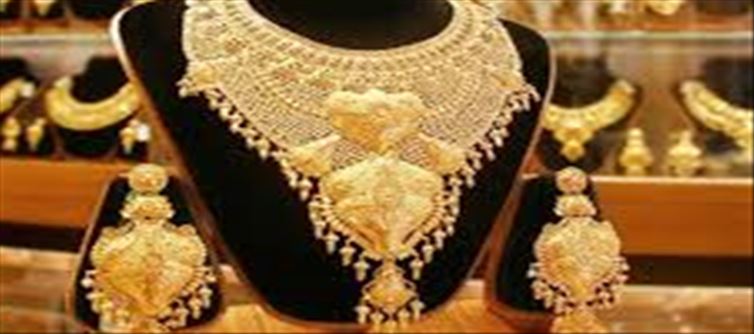 పసిడి ప్రియులకు శుభవార్త.. తగ్గిన బంగారం, వెండి..!!