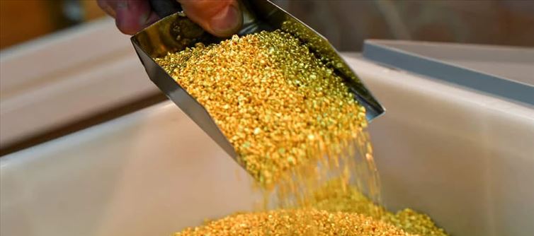 Why gold shines as a hedge against stock market volatility