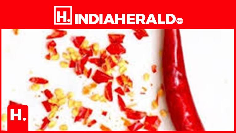 Food Tips: Make Domino’s Style Red Chilli Flakes at Home in Just 5 Minutes
