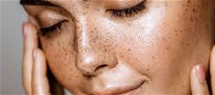 Natural Treatment For Glowing Pores And Skin And Robust, Brilliant Hair