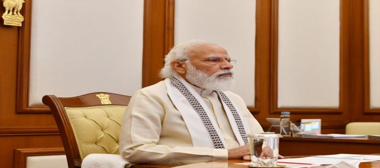 पीएम मोदी ने अंतरराष्ट्रीय यात्रा में ढील देने की योजना की समीक्षा करने को कहा