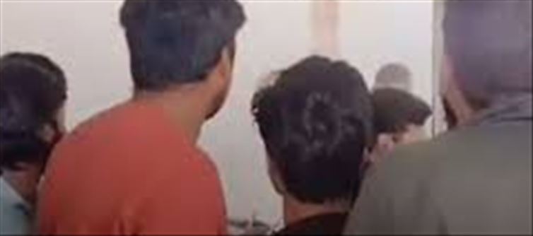 Ruckus over eating non-veg on Mahashivratri in University!
