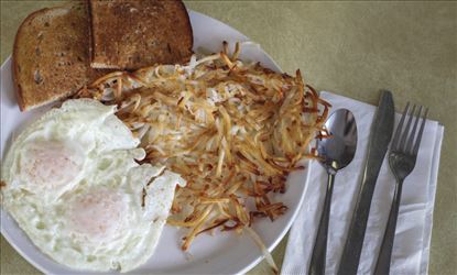 Why should you eat breakfast before 9 AM? 
