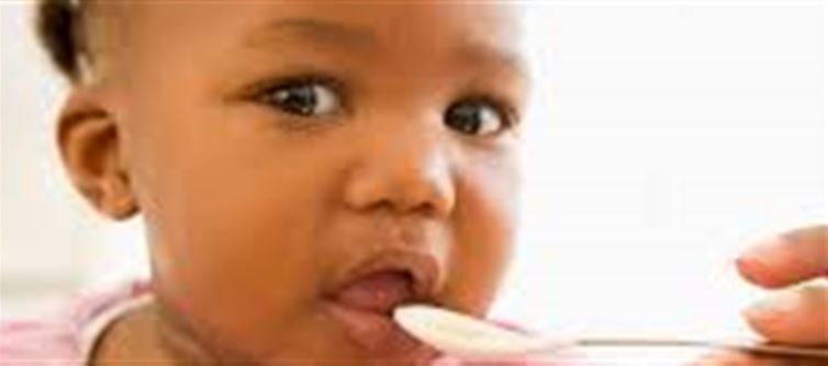How to start introducing solid foods to your baby?