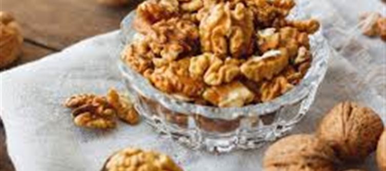 What is the right time to eat walnuts, and how to get benefits?
