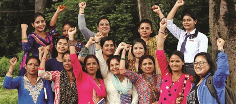 మనీ: మహిళలకు అత్యధిక వడ్డీ ఇచ్చే పథకాలు ఇవే..!