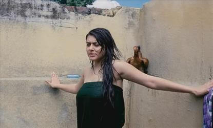5 most hilarious whoops moments pictures of Hansika motwani