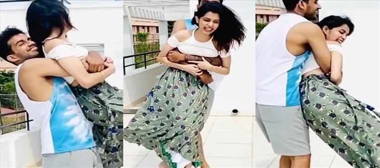 ഫൈനലി എന്ന ഹാഷ് ടാഗോടുകൂടിയാണ് തമ്മിലുള്ള ബന്ധത്തെക്കുറിച്ച് ഇരുവരും തുറന്നു പറയുന്നത്.