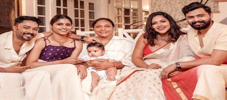 ഭാര്യയെക്കുറിച്ച് വാചാലനായി ജഗത്; ജഗതിന്റെ സ്‌നേഹവും ഇലൈയുടെ പുഞ്ചിരിയും!