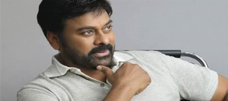 డాడీ సినిమాతో ప్రేక్షకులను మెప్పించిన చిరంజీవి.. ఆ ఒక్క తప్పే మైనస్ అయిందా?
