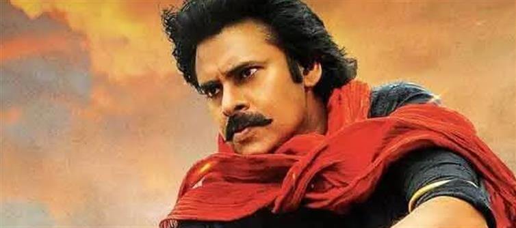 పవన్ వల్ల ఇబ్బందుల్లో ఆ నిర్మాత.. కారణం ఏంటో తెలుసా..?