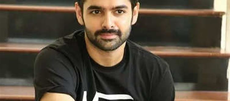అందర్నీ లైట్ తీసుకుంటున్న రామ్ పోతినేని.. కారణం అదేనా..?