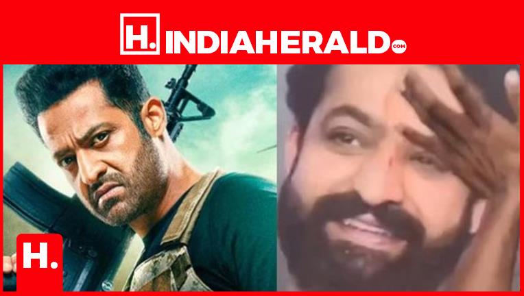 Junior NTR fan puts blood mark on poster