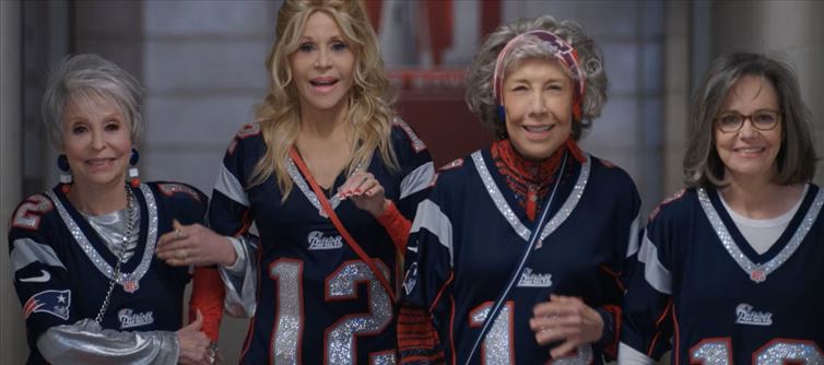 80 For Brady Review - Sports Dramedy
