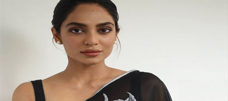 అక్కినేని కోడలిపై హీరో బోల్డ్‌ కామెంట్స్‌ ?